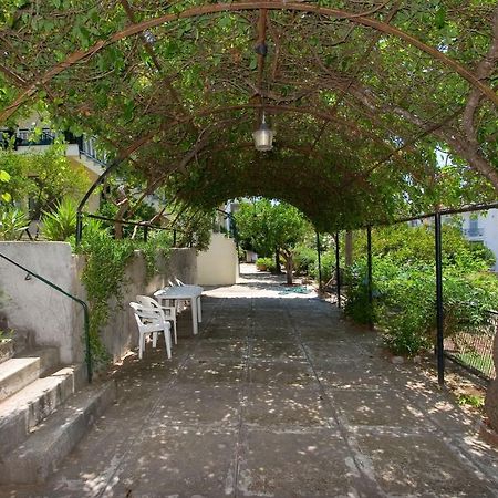 Апартаменты Soile Georgia Лутра-Эдипсу Экстерьер фото